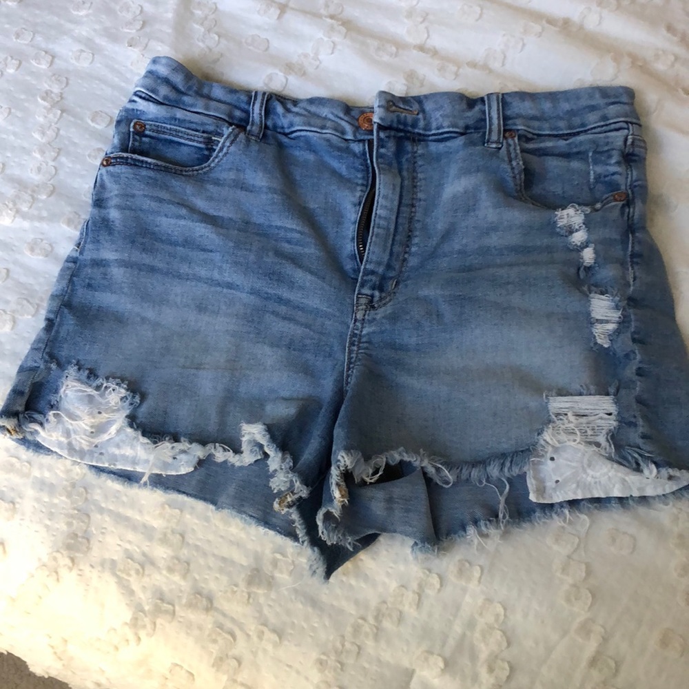 AE curvy high rise shorts